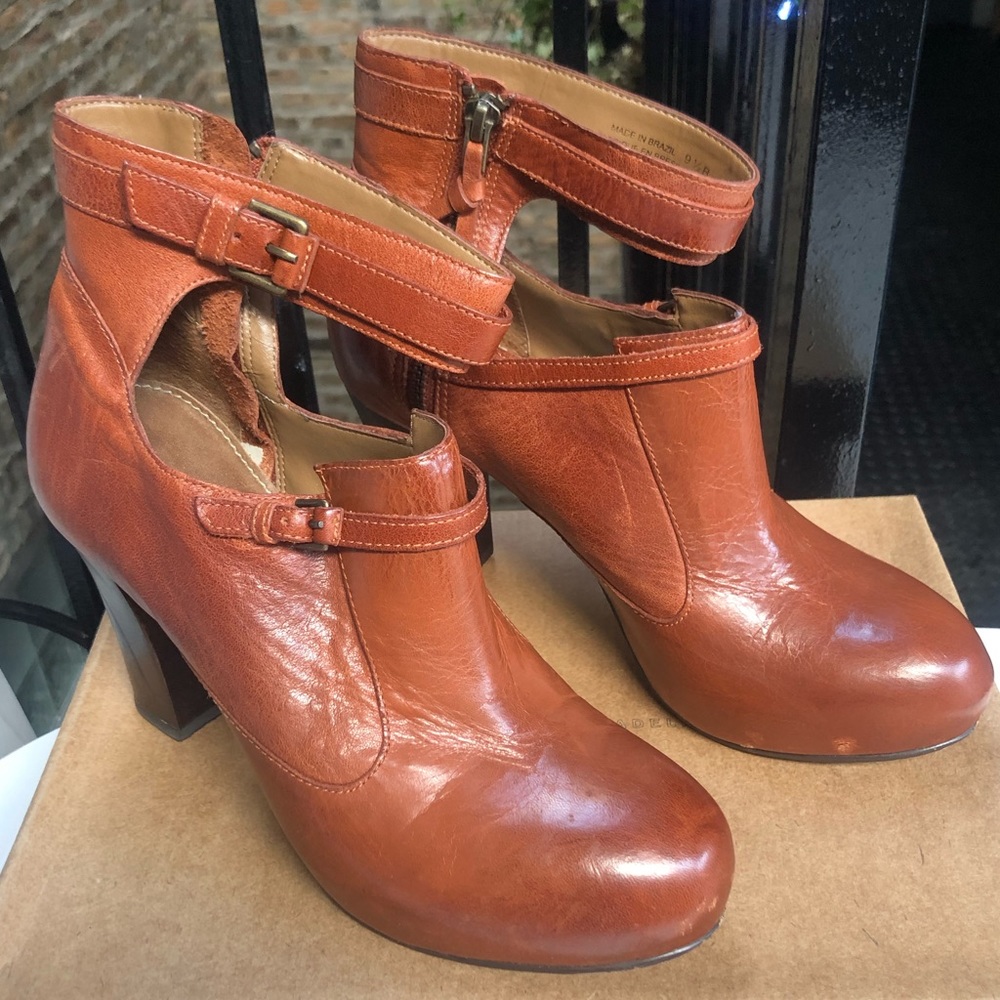 Anthropologie Schuler & Sons Ankle Booties w/ Heel